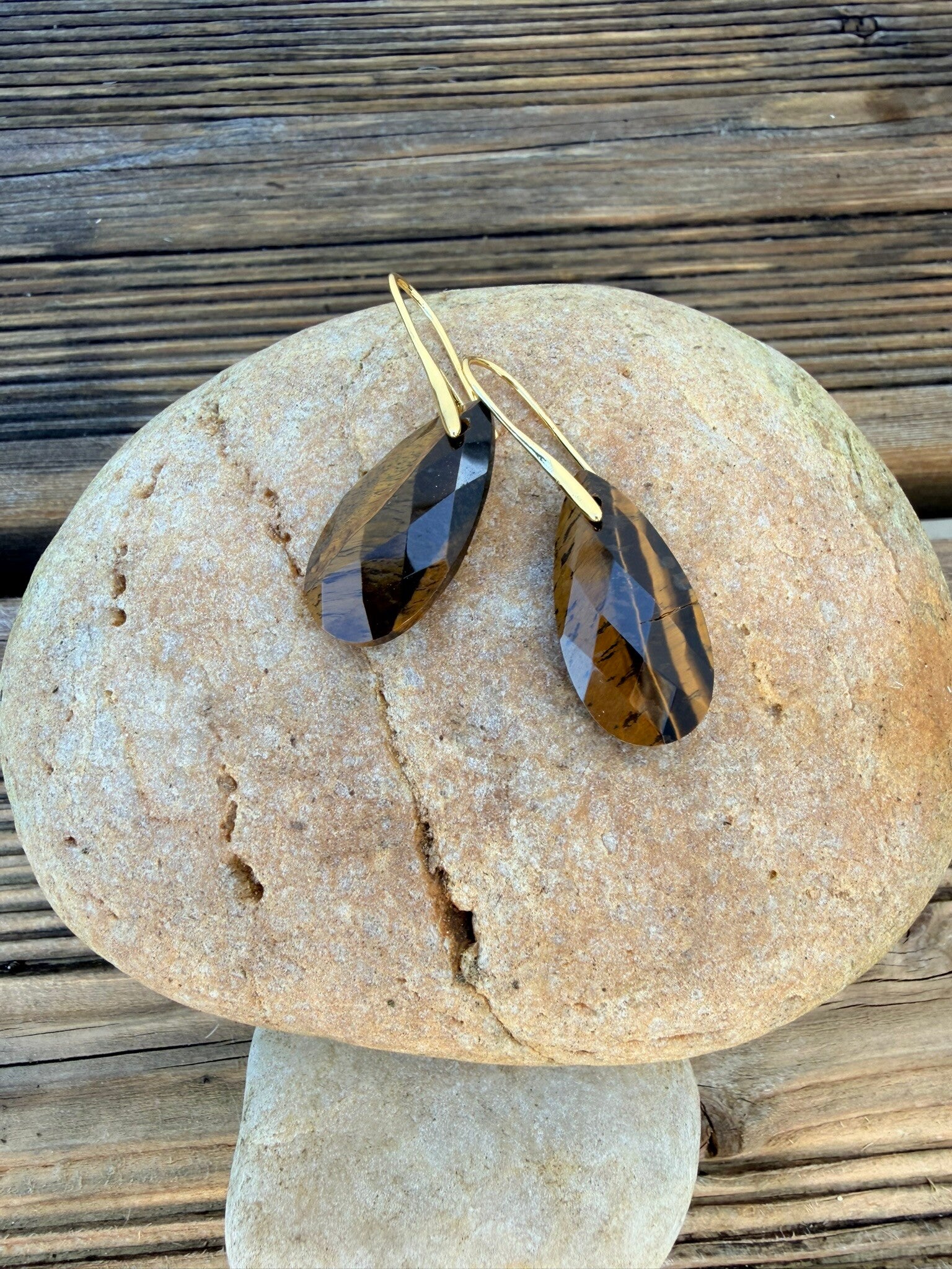 Boucles d’oreilles pendantes en œil du tigre