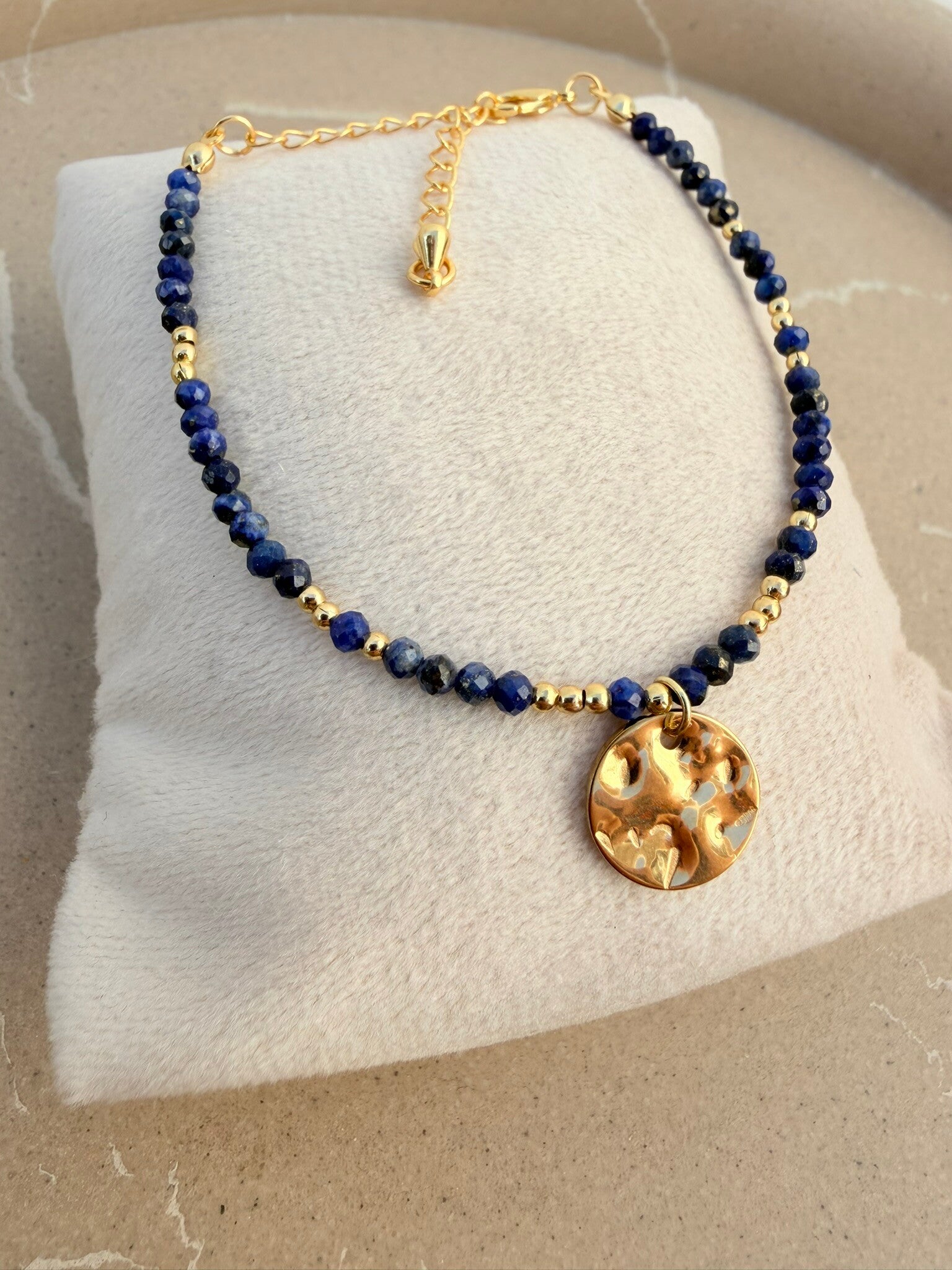 Bracelet Perlé bleu & Doré – Douceur et Élégance