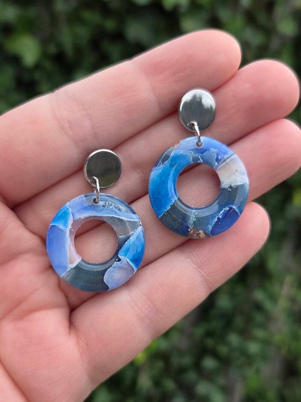 Blue, copper marble donuts