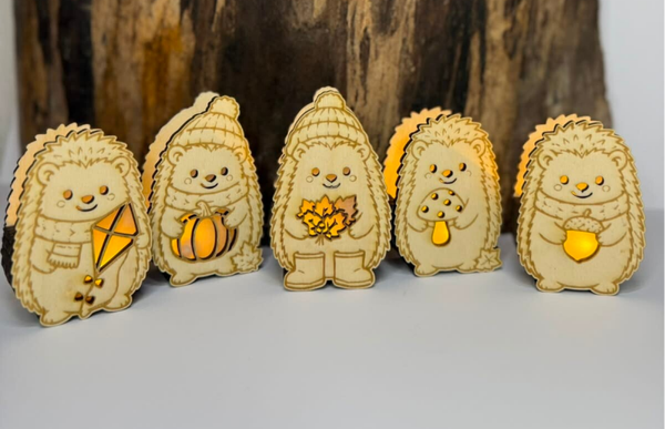 Beleuchtete Herbst-Igel aus Holz als Set oder einzeln
