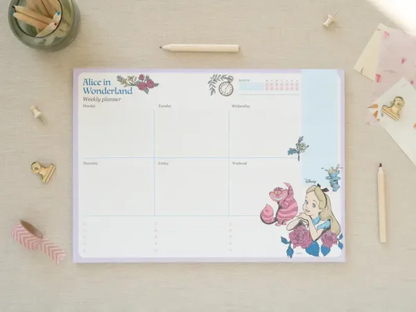 Alice in Wonderland Weekly Planner