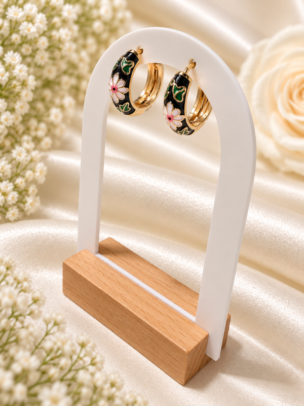 Gouden  Oorringen met Zwarte Emaille