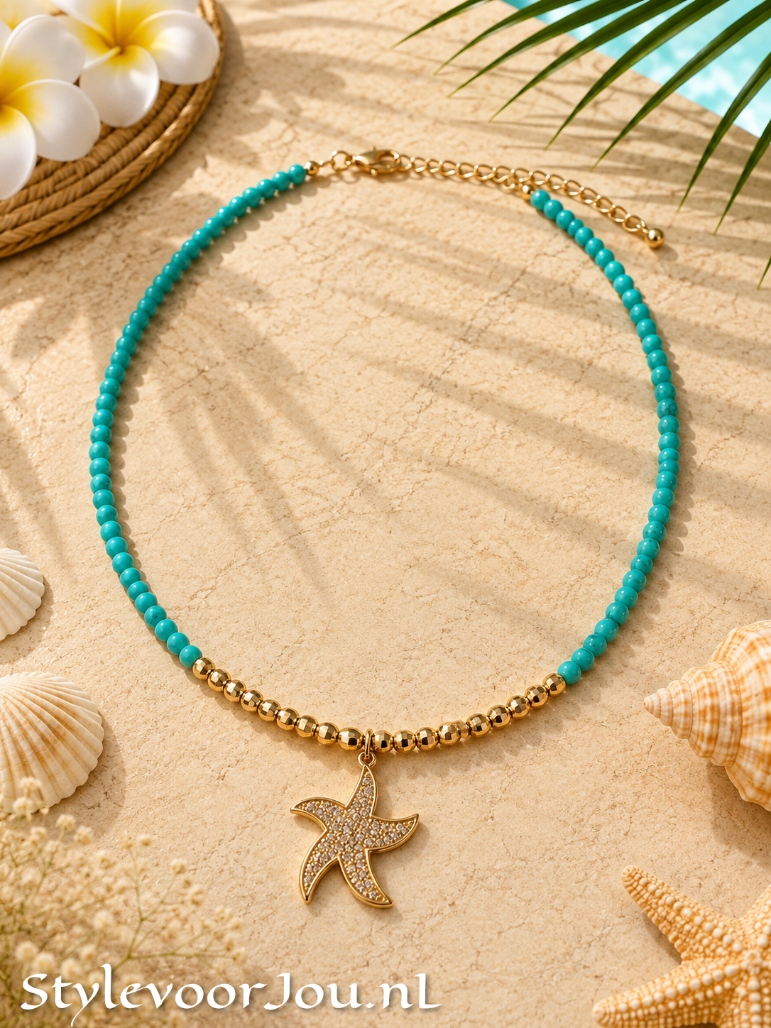✨ Zomers genieten met een vleugje glamour! ☀️🌊
