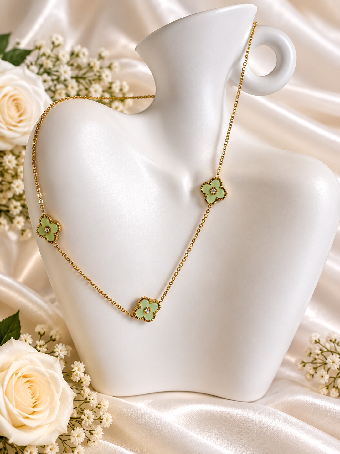 Gouden Ketting– Muntgroene Klavertjes met Kristal Alhambra