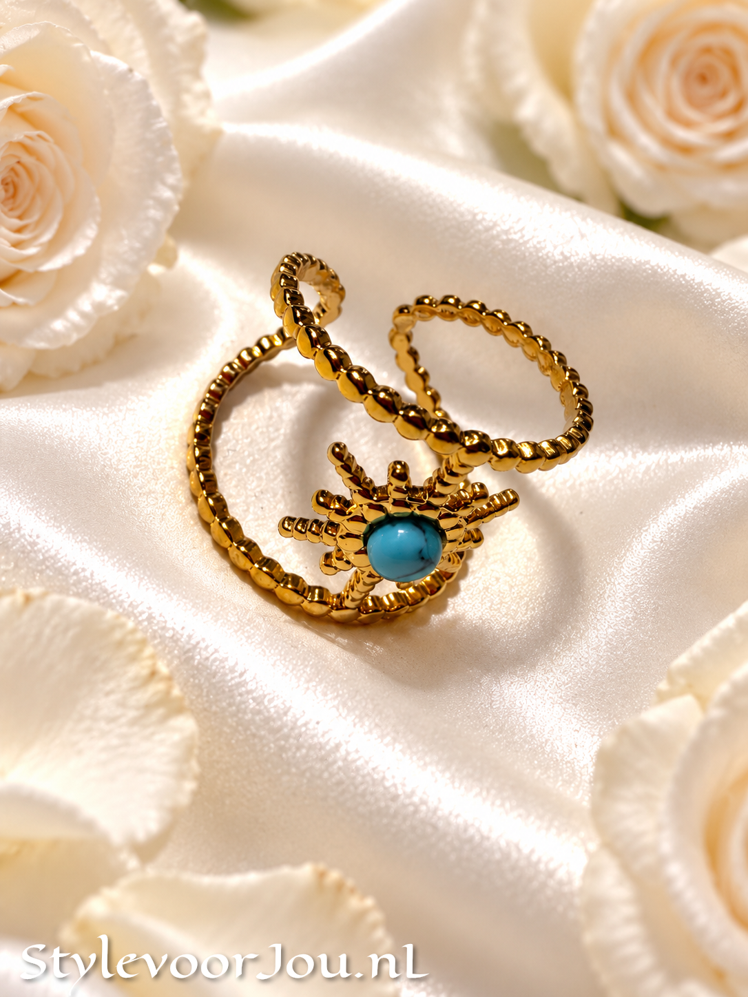 Ring met Zonnemotief en Turquoise Steen