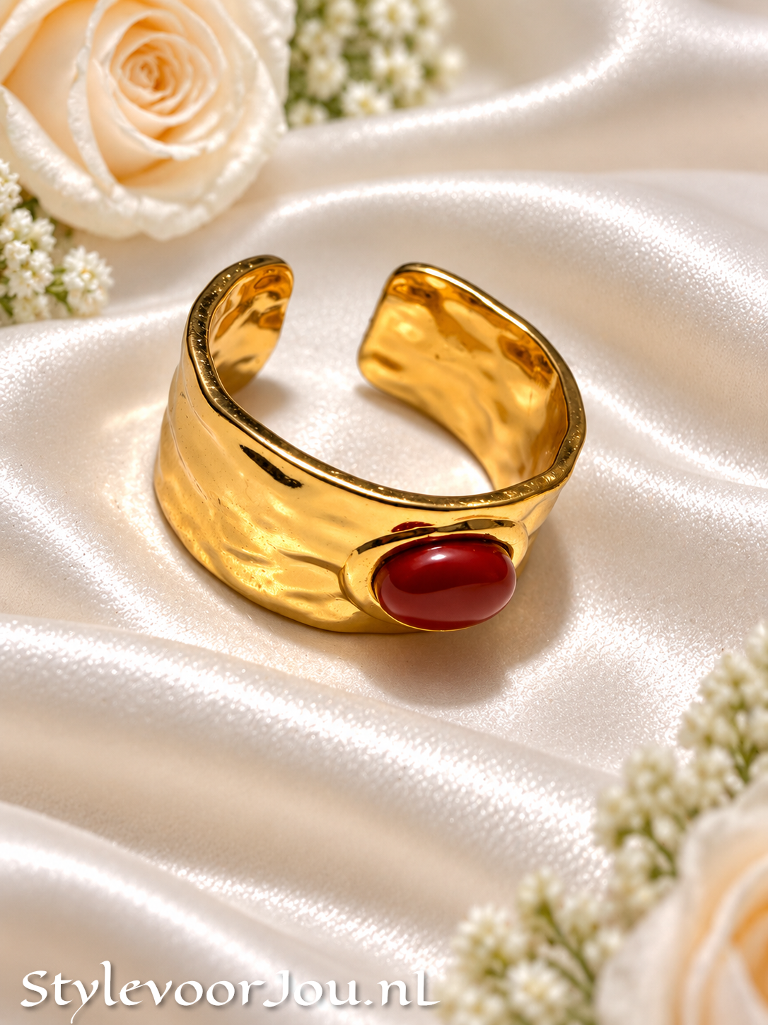 Ring met Gekleurde Steen