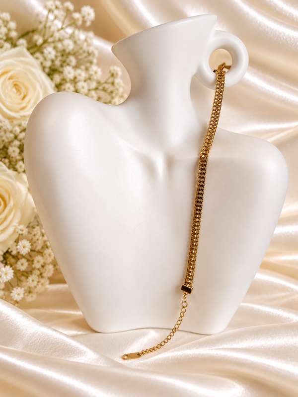 Gouden Armband met Dubbele Schakel – Tijdloze Elegantie