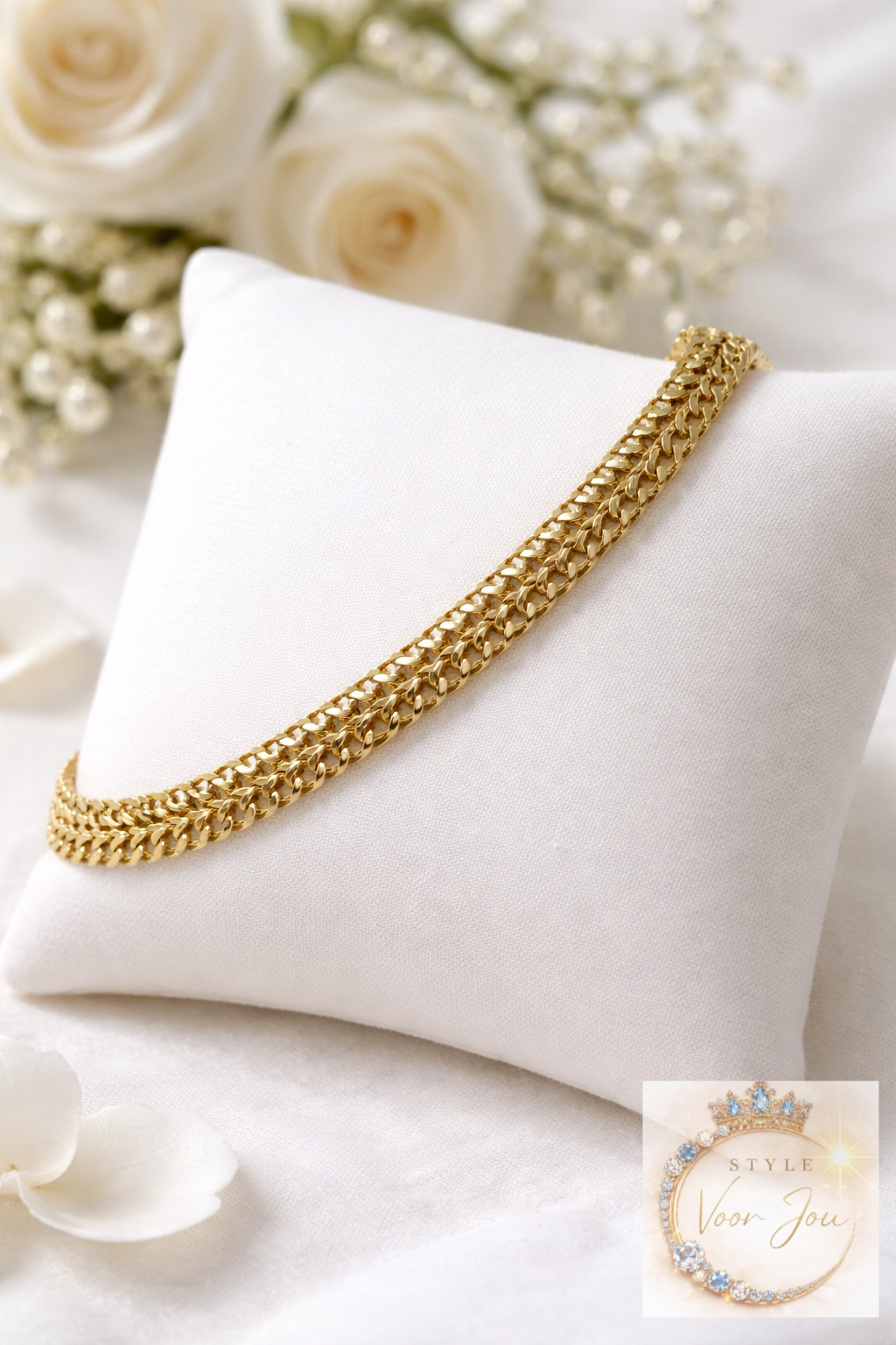Armband in goudkleur met een tijdloos design