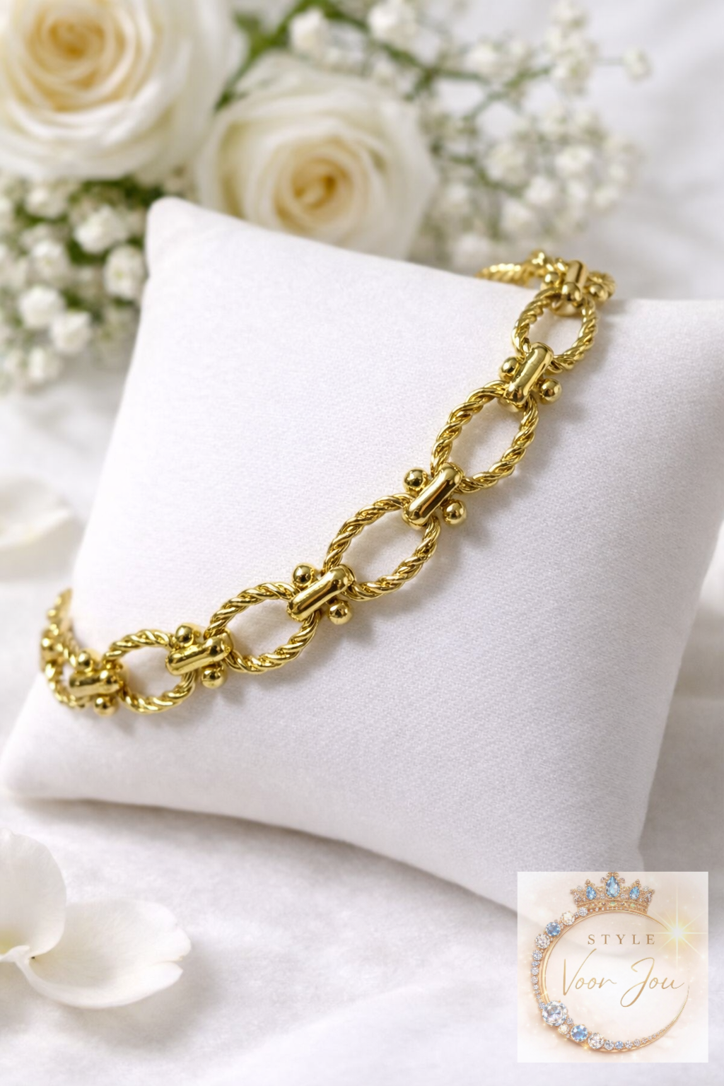 Armband in goudkleur met een tijdloos design