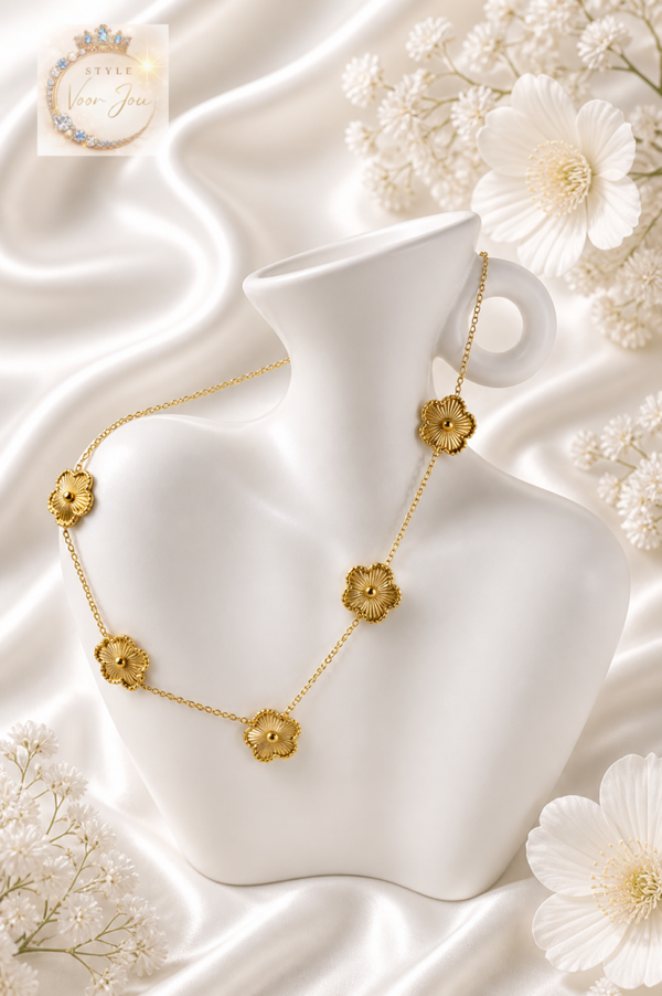 Gouden ketting met bloemen – verfijnde charme