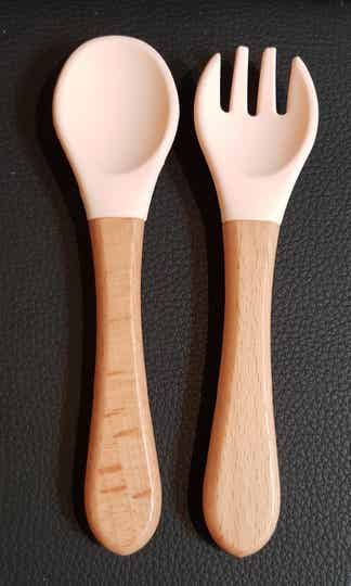 Kinderbestek hout pastel roze
