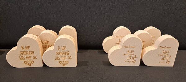 Gegraveerde kaarthouders hart