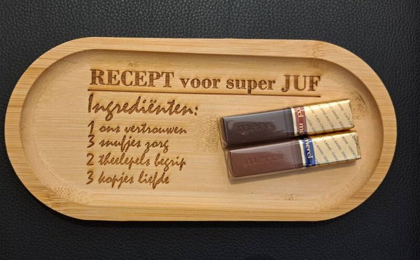 Serveer Plankje Recept voor super JUF of Proost Meester! met 2 merci Chocolade