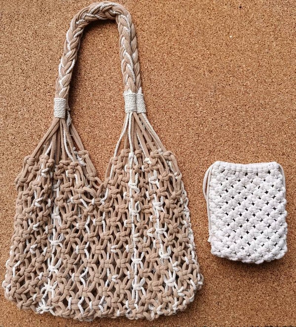Gémélia+ pochette écru+ boucle d'oreille+ Porte-lunettes