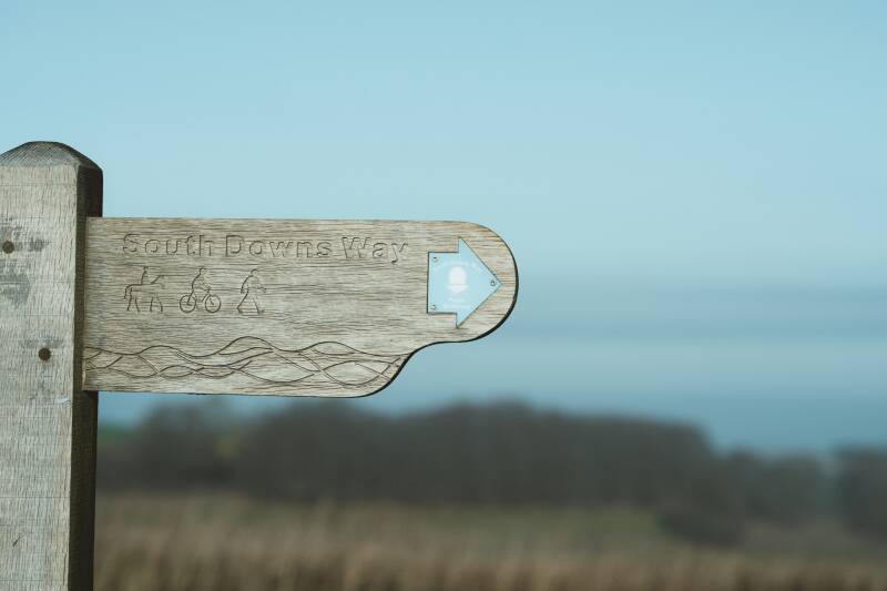 things-to-do-south-downs-way-sign-standard.jpg