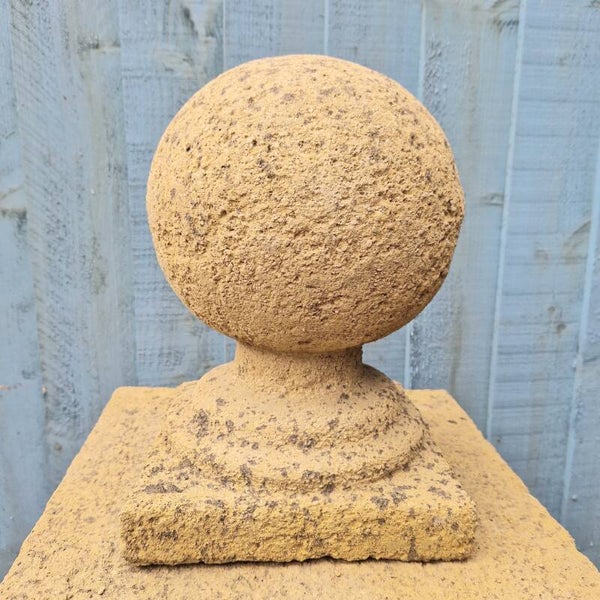 Ball on Plinth Finally (pair)
