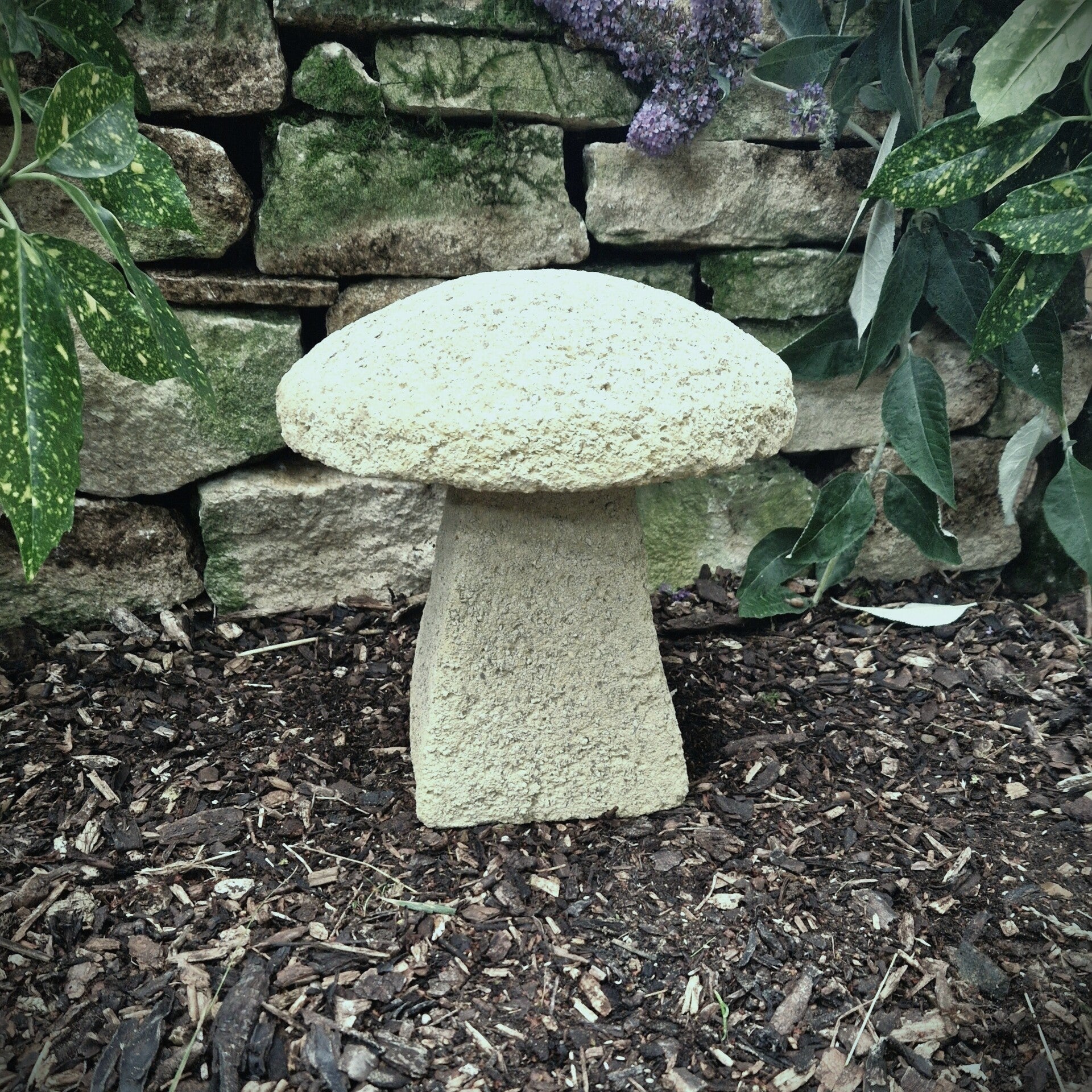 Cotswold Staddle Stone D