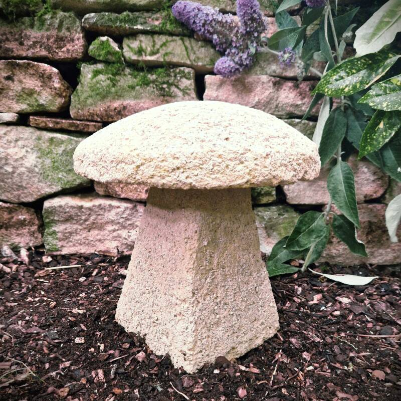 33cm medium Cotswold staddle stone mushroom ornament for garden flower beds