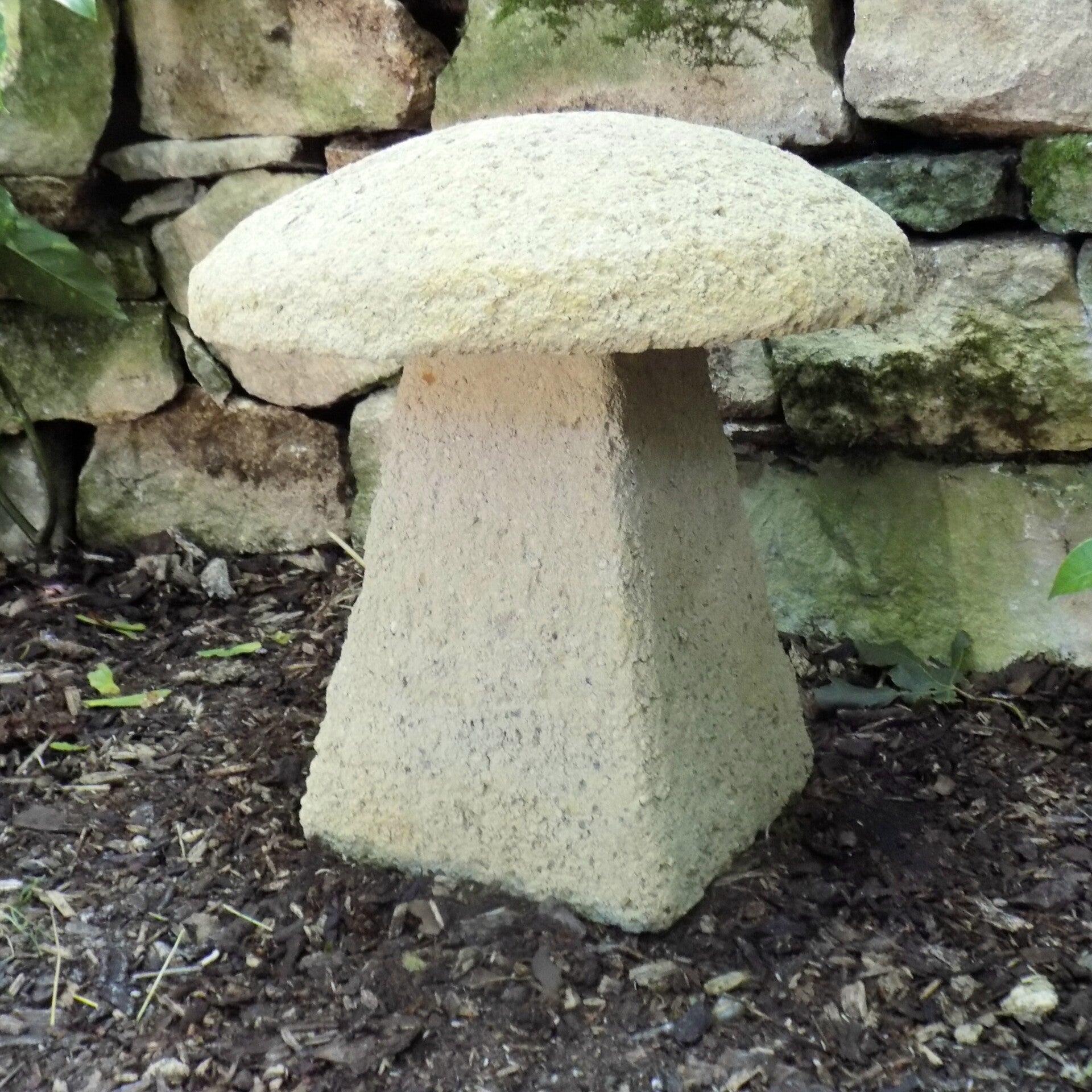 Cotswold Staddle Stone D