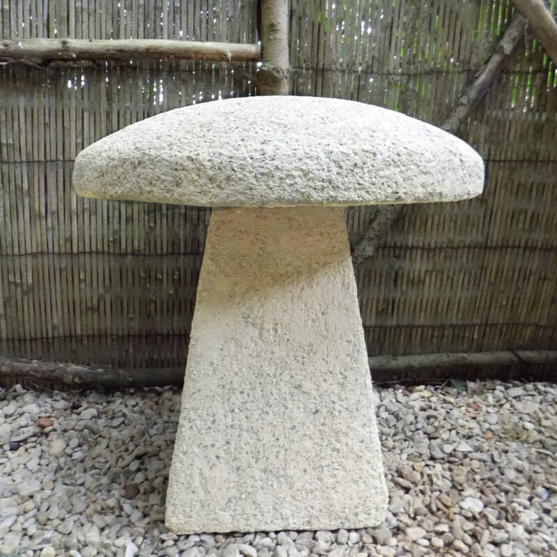 Massive 60cm heavy Cotswold staddle stone mushroom architectural garden feature