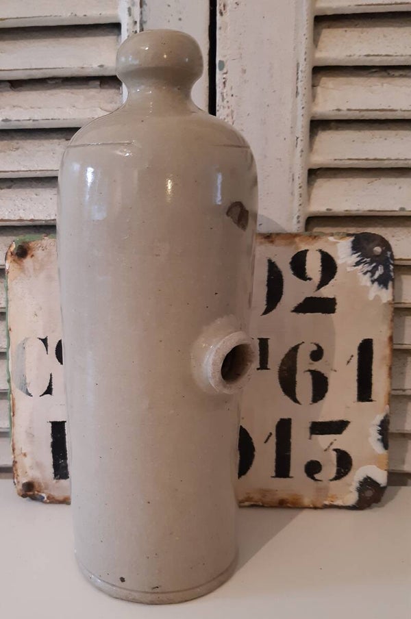 Bijzondere  Franse Brocante gres kruik bol