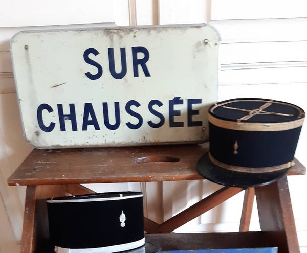 Bord SUR CHAUSSÉE