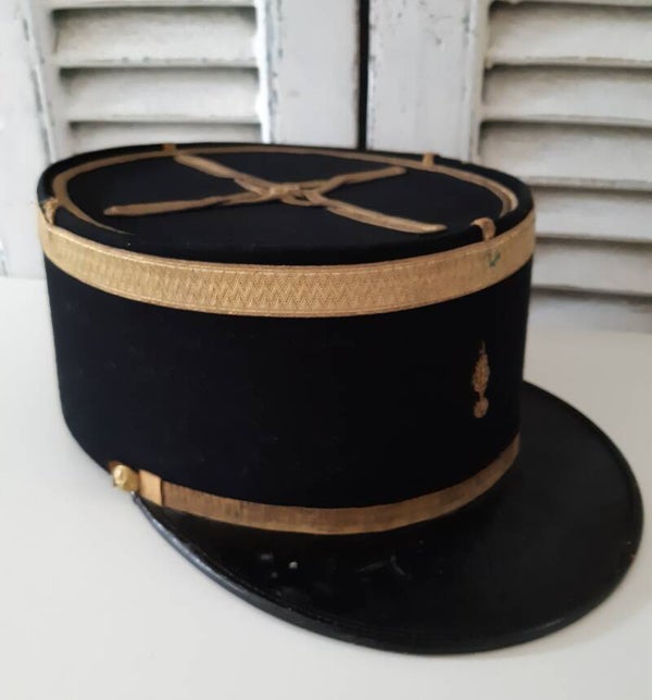 Franse oude Gendarme Kepi