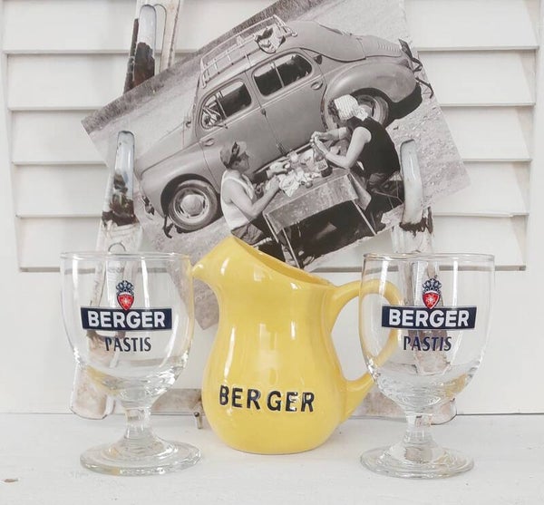 Bijzondere set 2 BERGER PASTIS glazen  met aardewerk BERGER kan