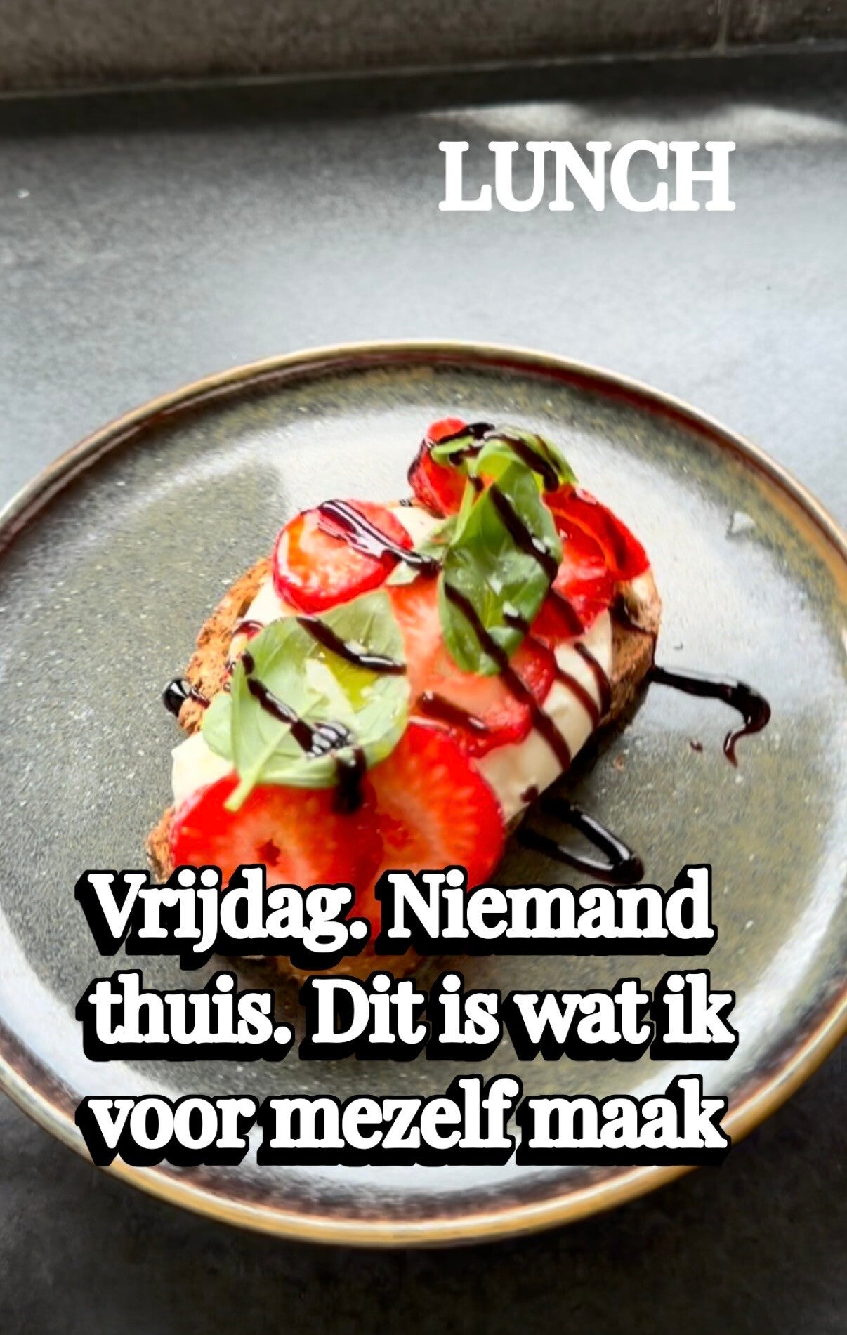 Goed voor jezelf zorgen in pre menopause en wat eet je nog wel, Vrijdag. Niemand thuis. Dit is wat ik voor mezelf maak