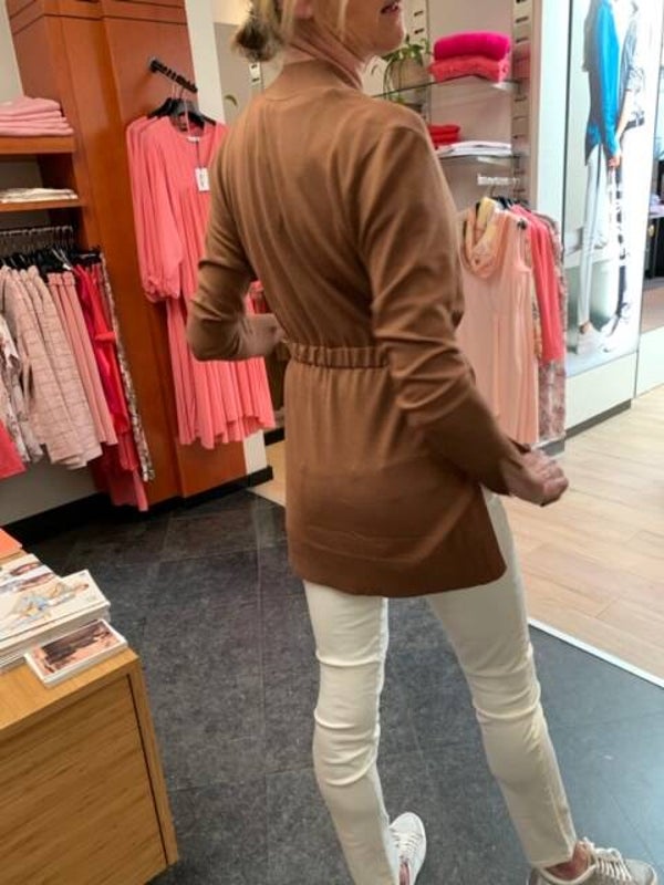 cardigan bruin