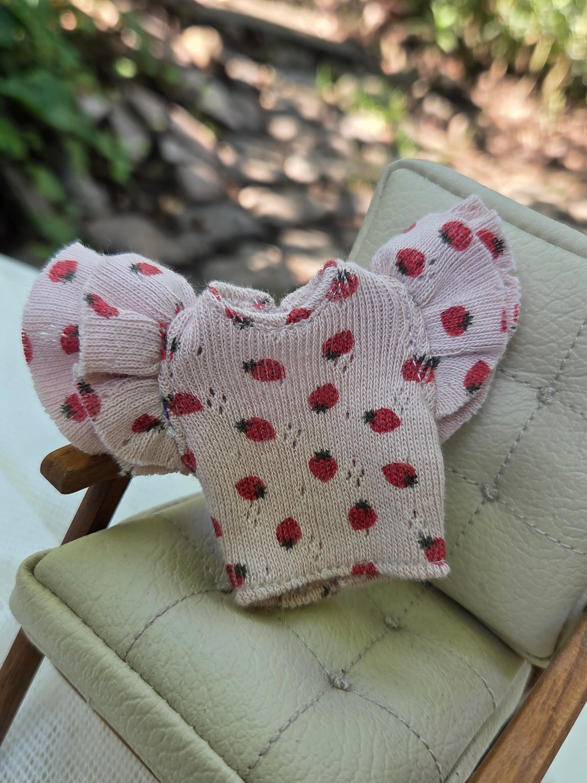 Blythe t-shirt with double ruffle / Pink - strawberries