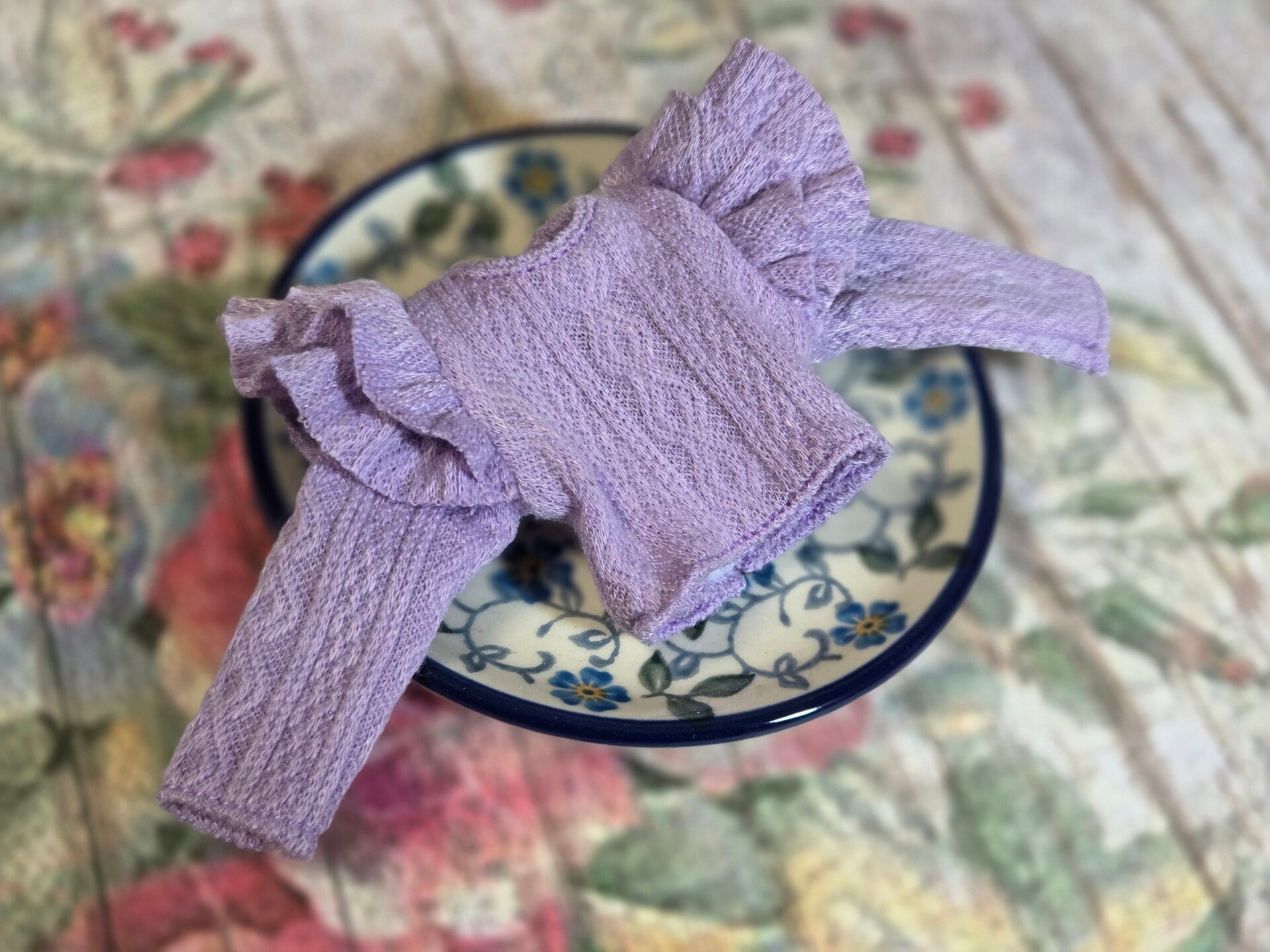 Long sleeve t-shirt with double ruffles. / Lilac