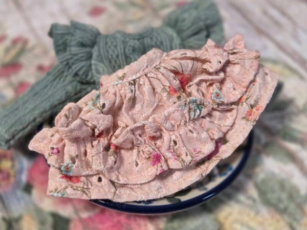 Short ruffle skirt for Blythe.5.50 cm. / Pink- floral