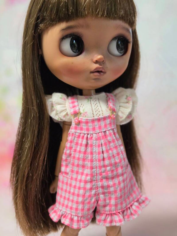 Cute short overall for Blythe & Qbaby . Vinted neon pink