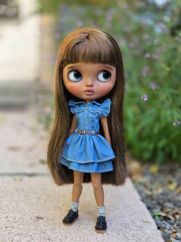 Beautifully fitting denim dress for Blythe dolls./ M blue