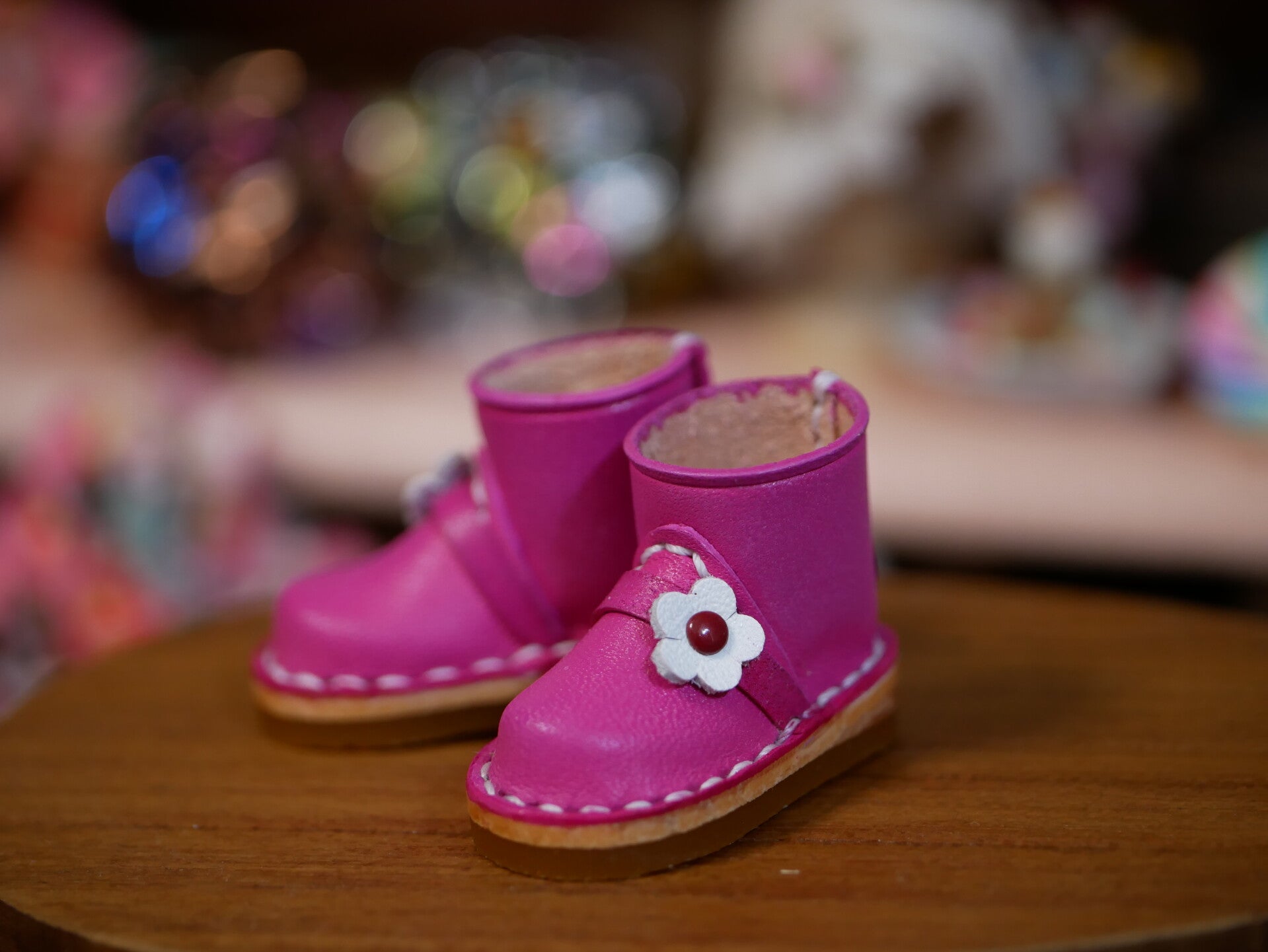Leather boots with mini flowers for Blythe & Qbaby dolls. / Hot pink