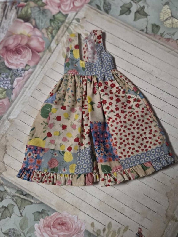 Cute floral print overalls with ruffle for Blythe doll. / 06