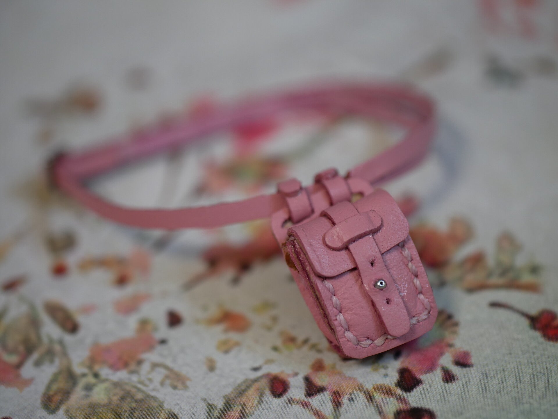 Real leather waist bag for dolls/ Pink