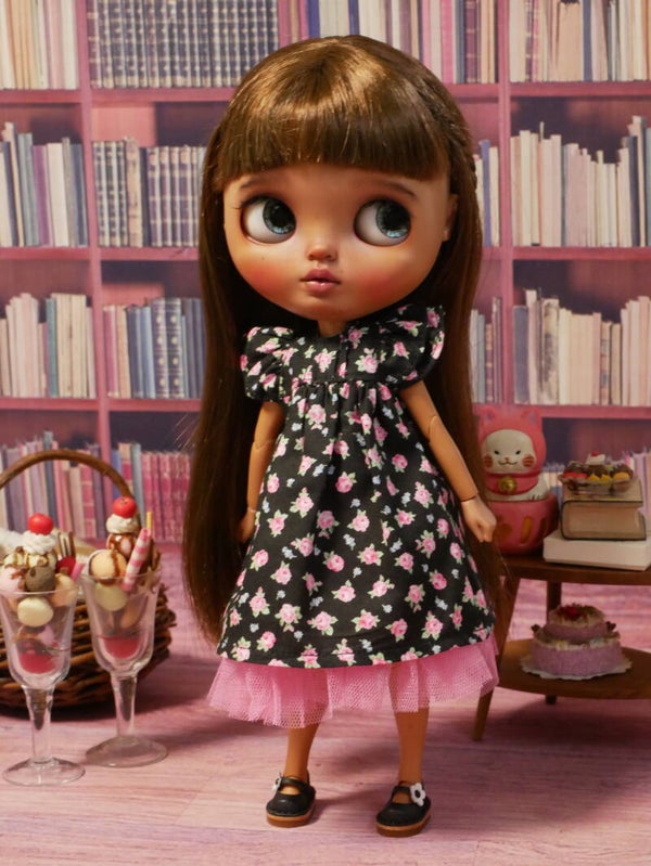 Floral print dress with tulle petticoat for Blythe or Emily dolls/ Black