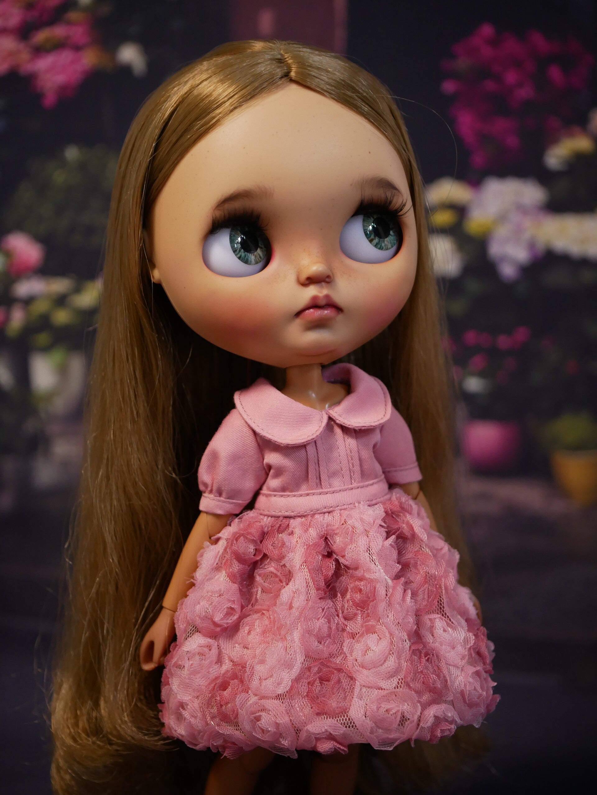 Embroidered 3D rose dress for Blythe dolls./ Oud pink