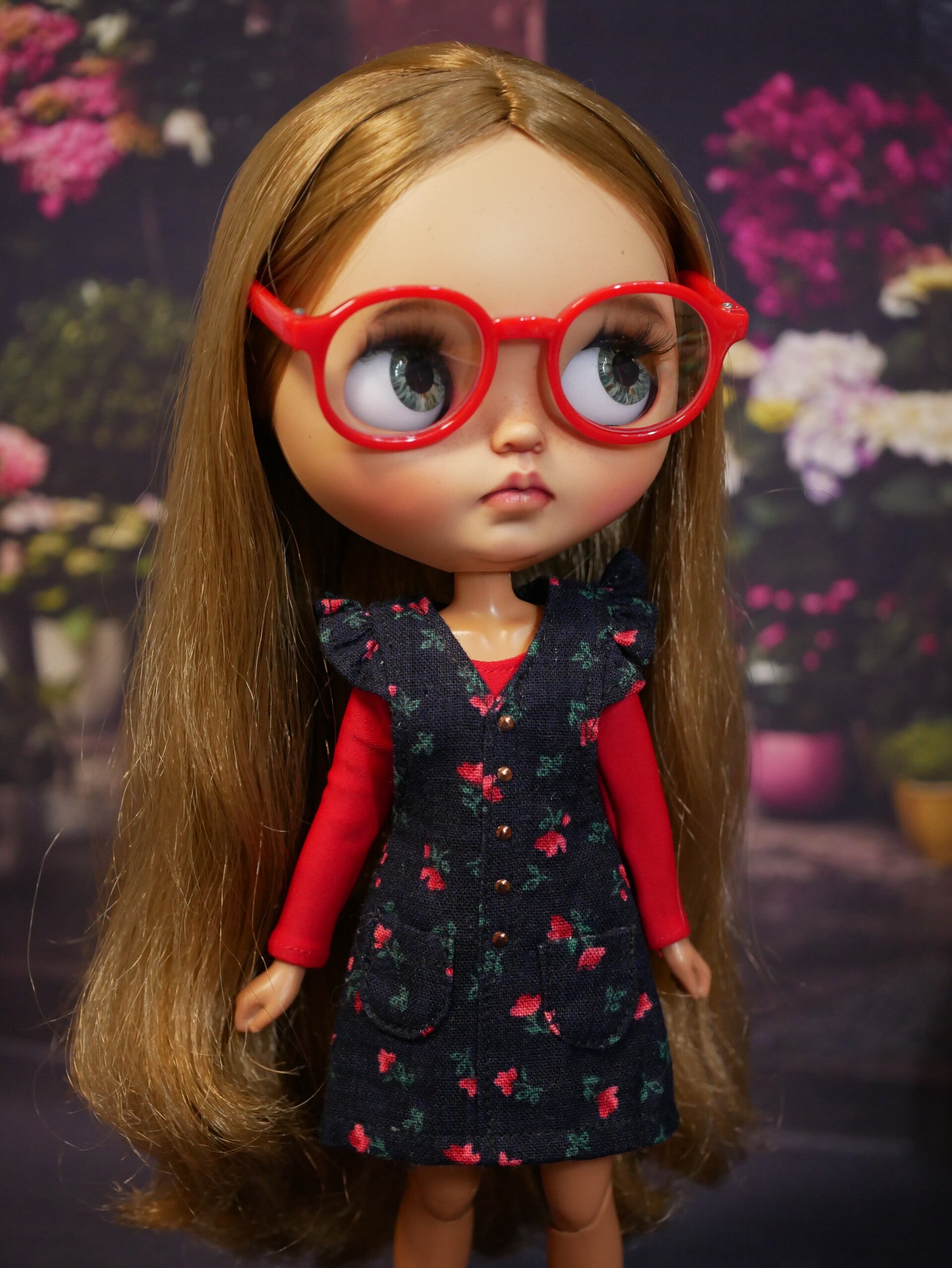 Cute dress with ruffle. for Blythe doll./ Dk blue with red flowers.