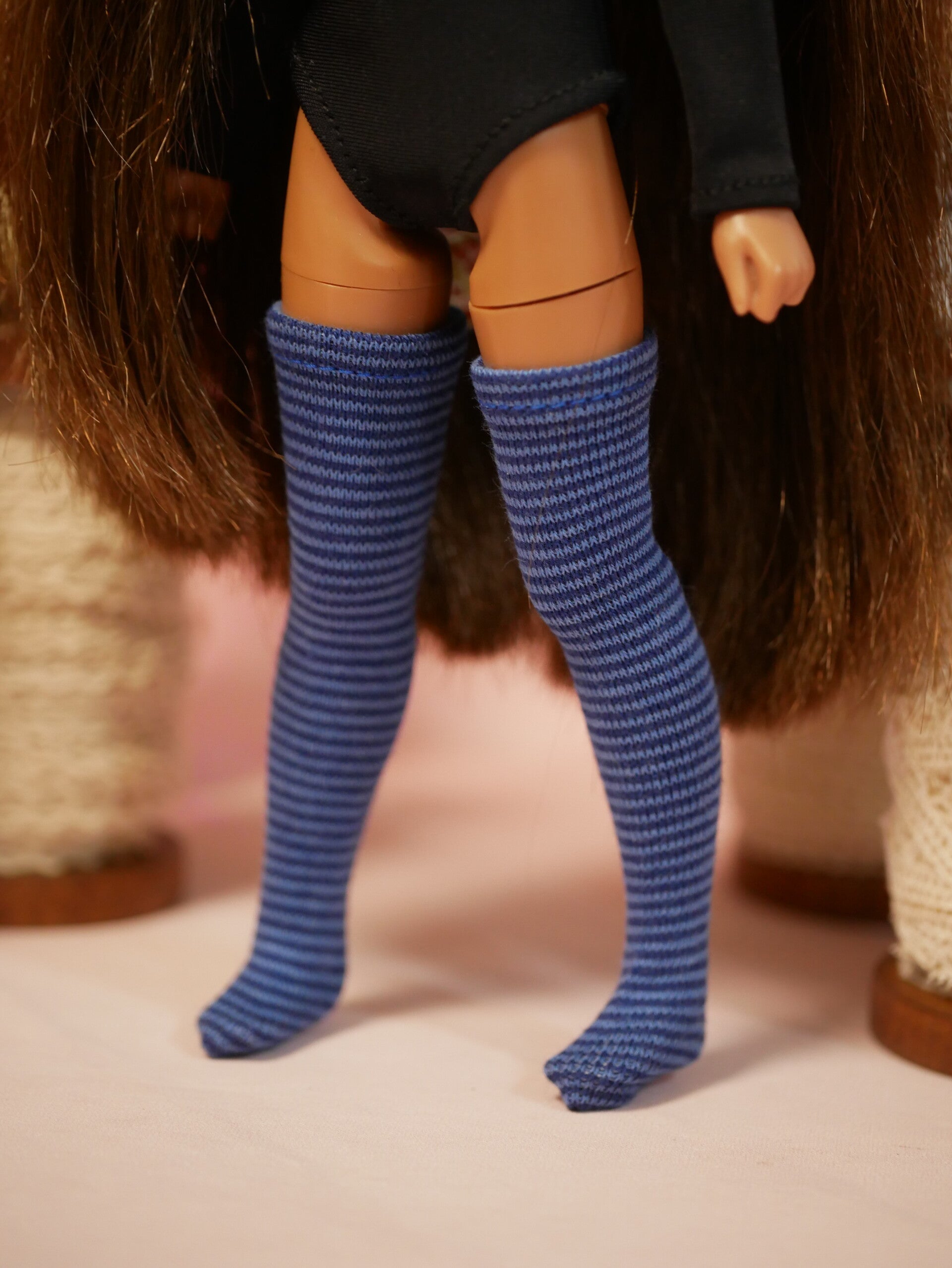 Long stockings for Blythe dolls./ Blue fine line