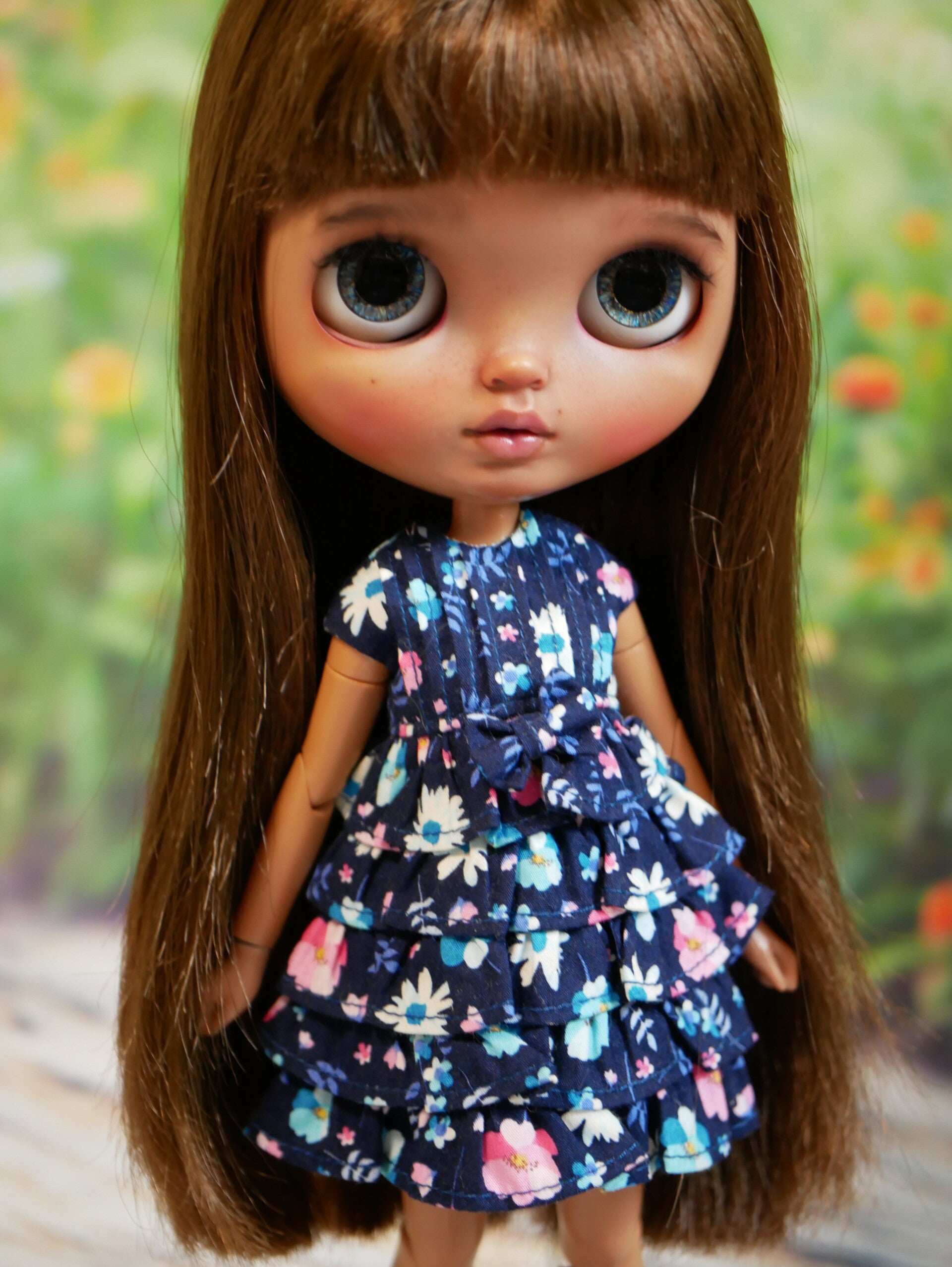 Beautiful floral dress, with mini ruffle skirt for Blythe./ Dk blue