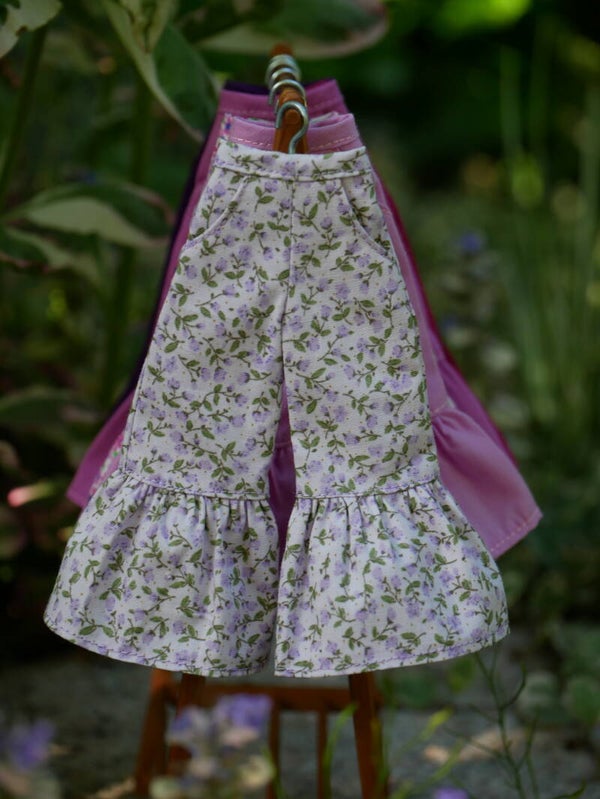 Pants with ruffle for Blythe doll. / Lilac flowers
