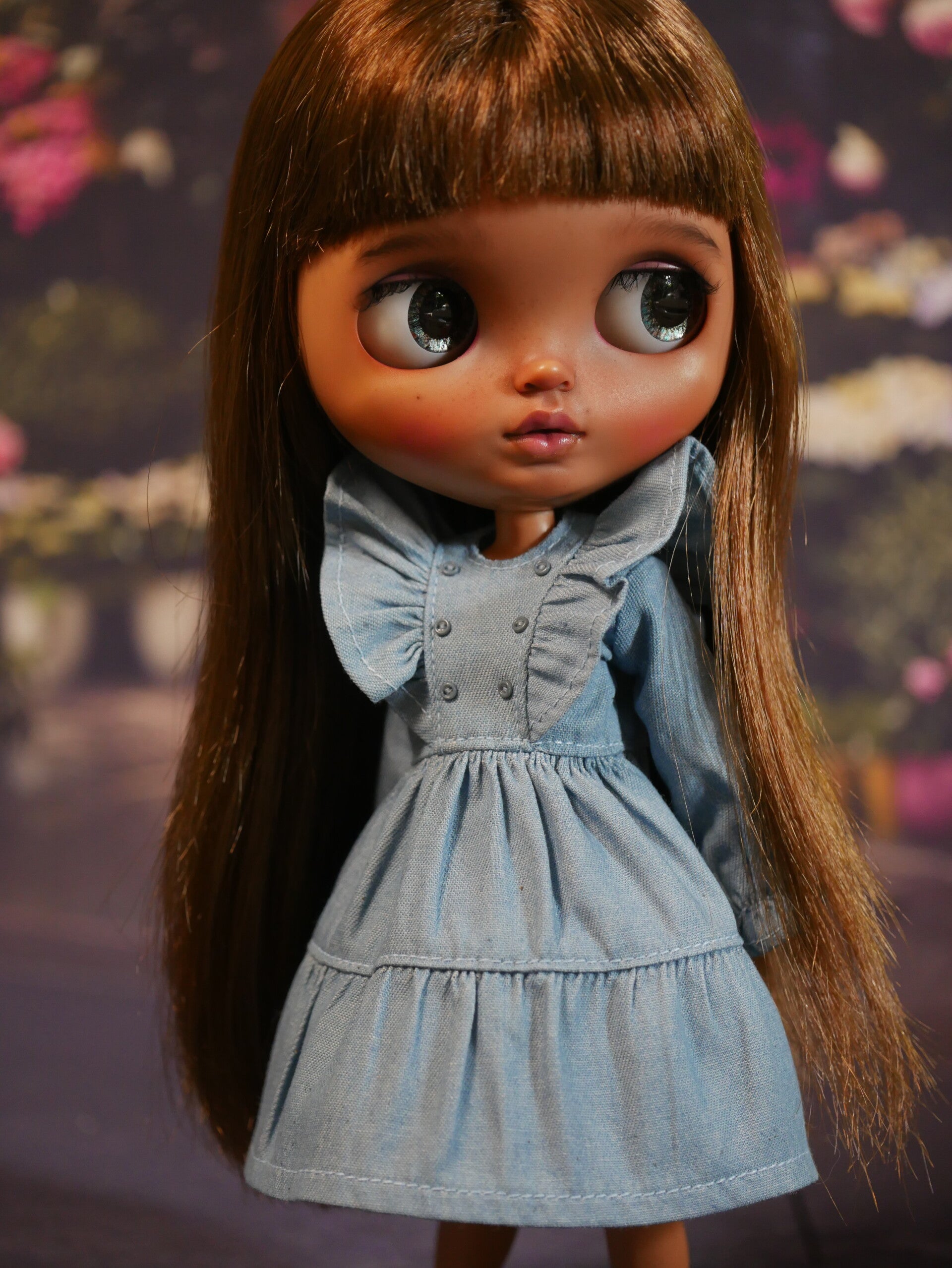 Beautiful denim dress with ruffles sleeves for Blythe doll. / Lt blue