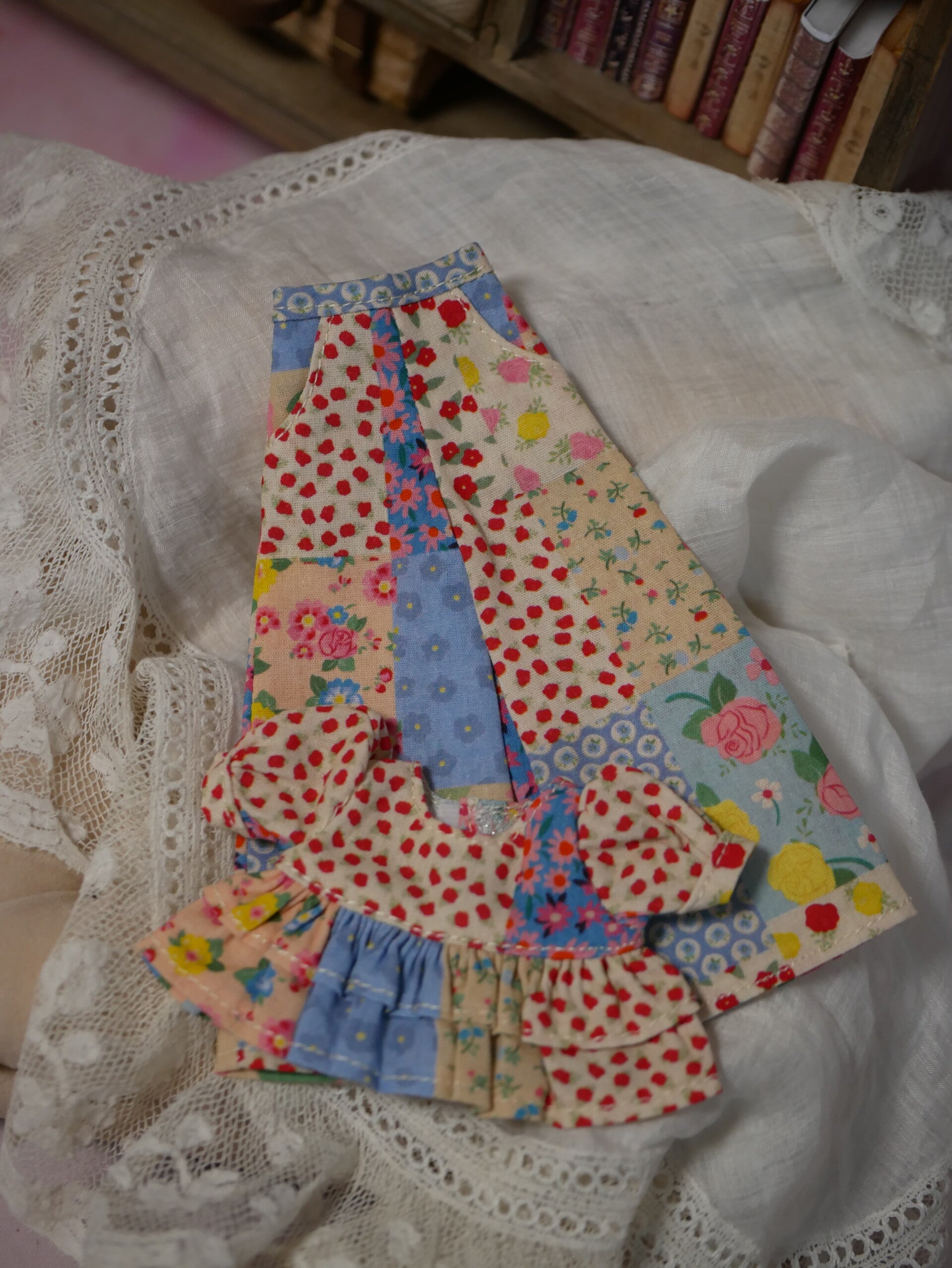 Set of 2 pcs/ Beautiful outfit for Blythe doll./ 005