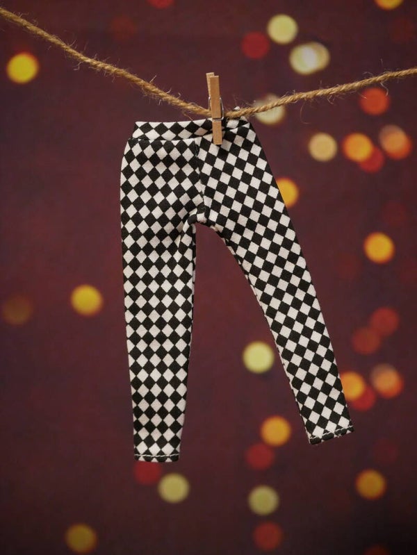 Legging for Blythe dolls./ Black-white 013