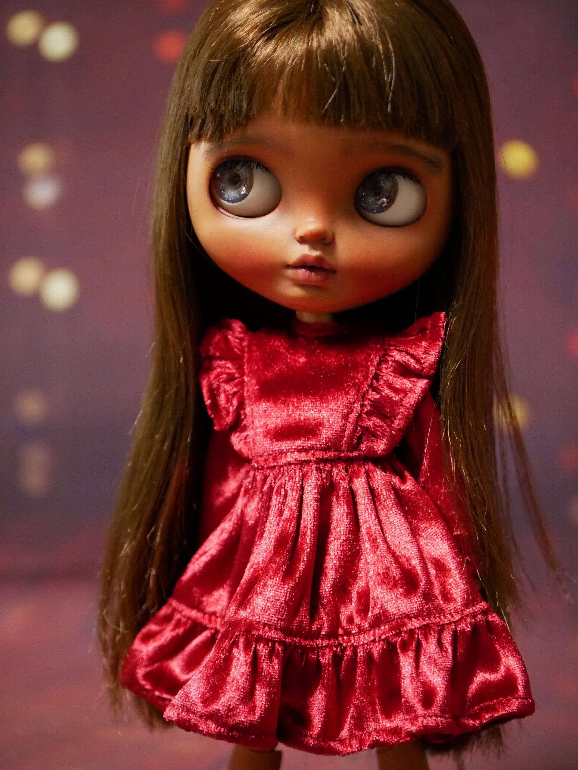 Red velvet dress for Blythe doll.