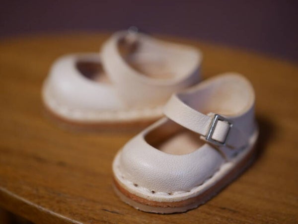 Handmade Classic Mary Janes Leather Shoes. 3.8cm Soft Cream