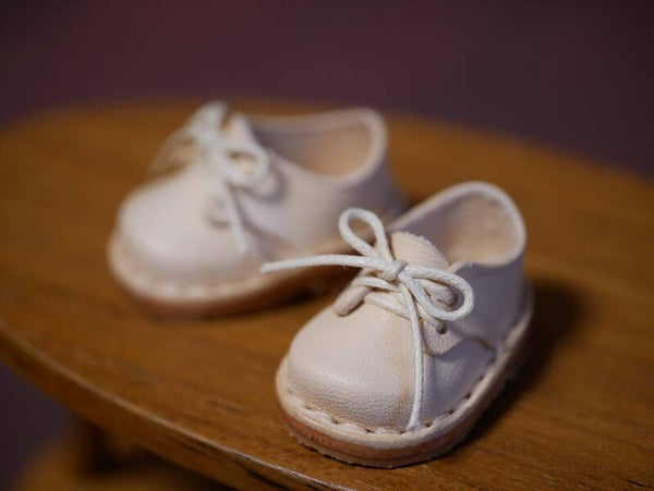 Handmade Classic Lace-Up Brogues Leather Shoes. 3.8cm /Soft Cream